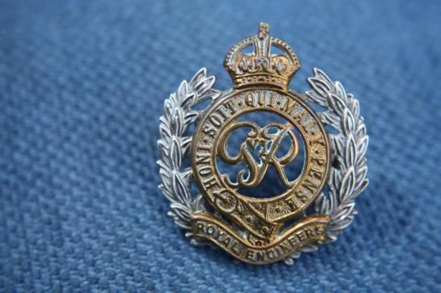 WW2 British Army Officer's Cap Badge. Royal Engineers. Kings Crown.