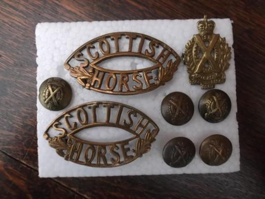 SCOTTISH HORSE SHOULDER TITLES, COLLAR BADGE & BUTTONS