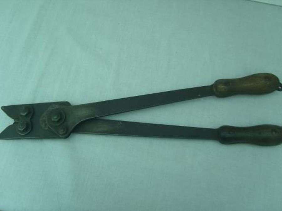 WW1 British Army Long handled Barbed Wire cutters.