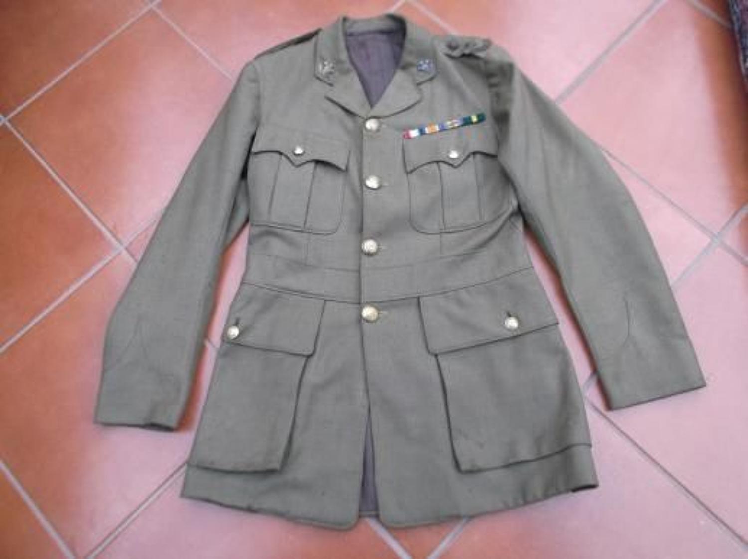 WW1 West Yorkshire Regiment, Lieutenant rank Officers Khaki Service Dress Tunic