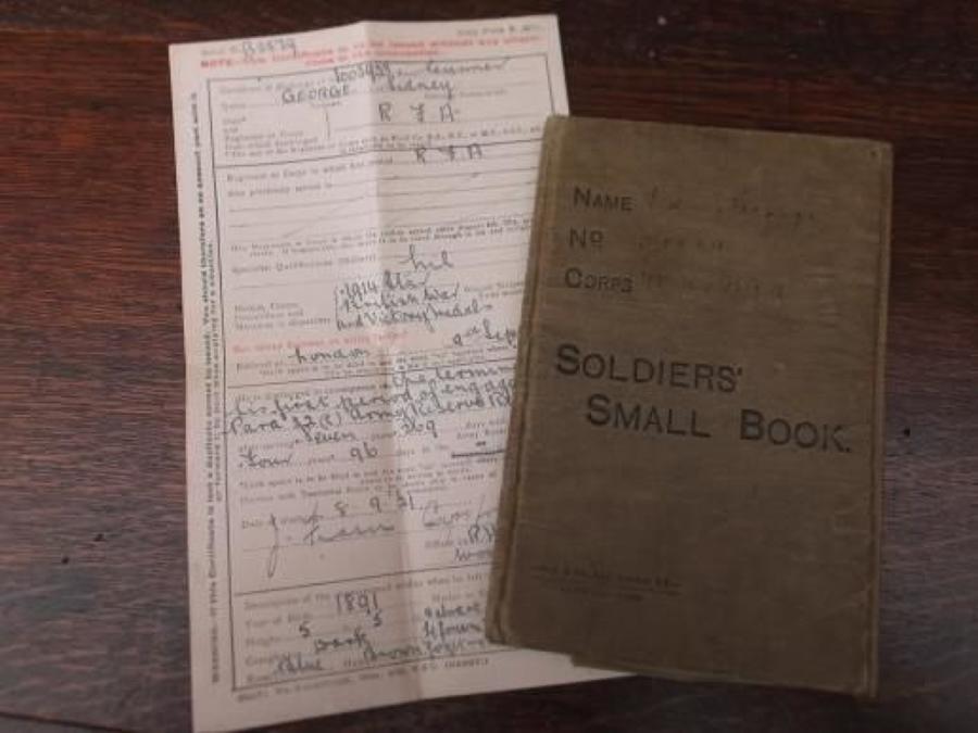 WW1 SOLDIERS SMALL BOOK & DISCHARGE CERTIFICATE