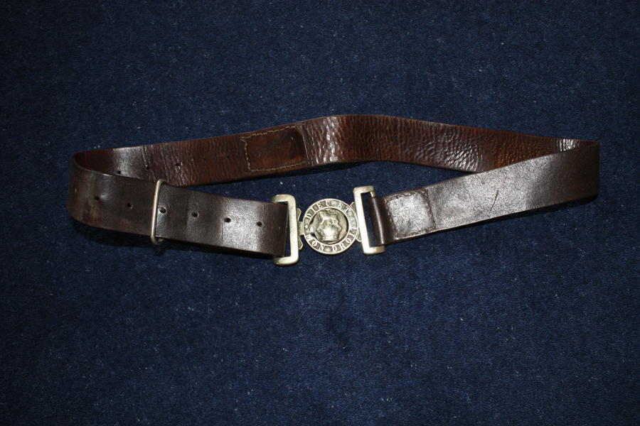 Boer War British Army leather belt. Queen Victoria Crown.