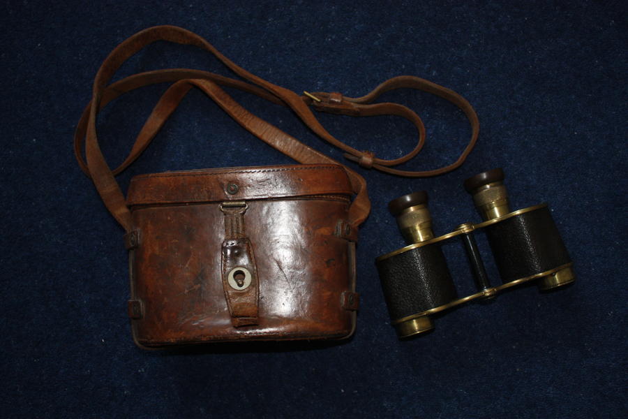 1917 dated WW1 British Army Officer's Binoculars in Leather case.
