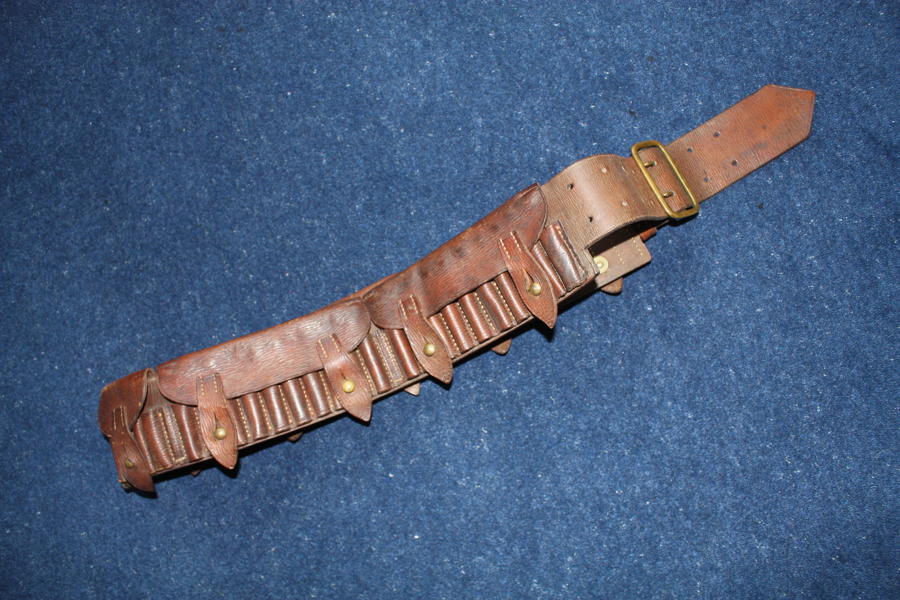 1901 Dated Boer War British Army leather bandolier / belt