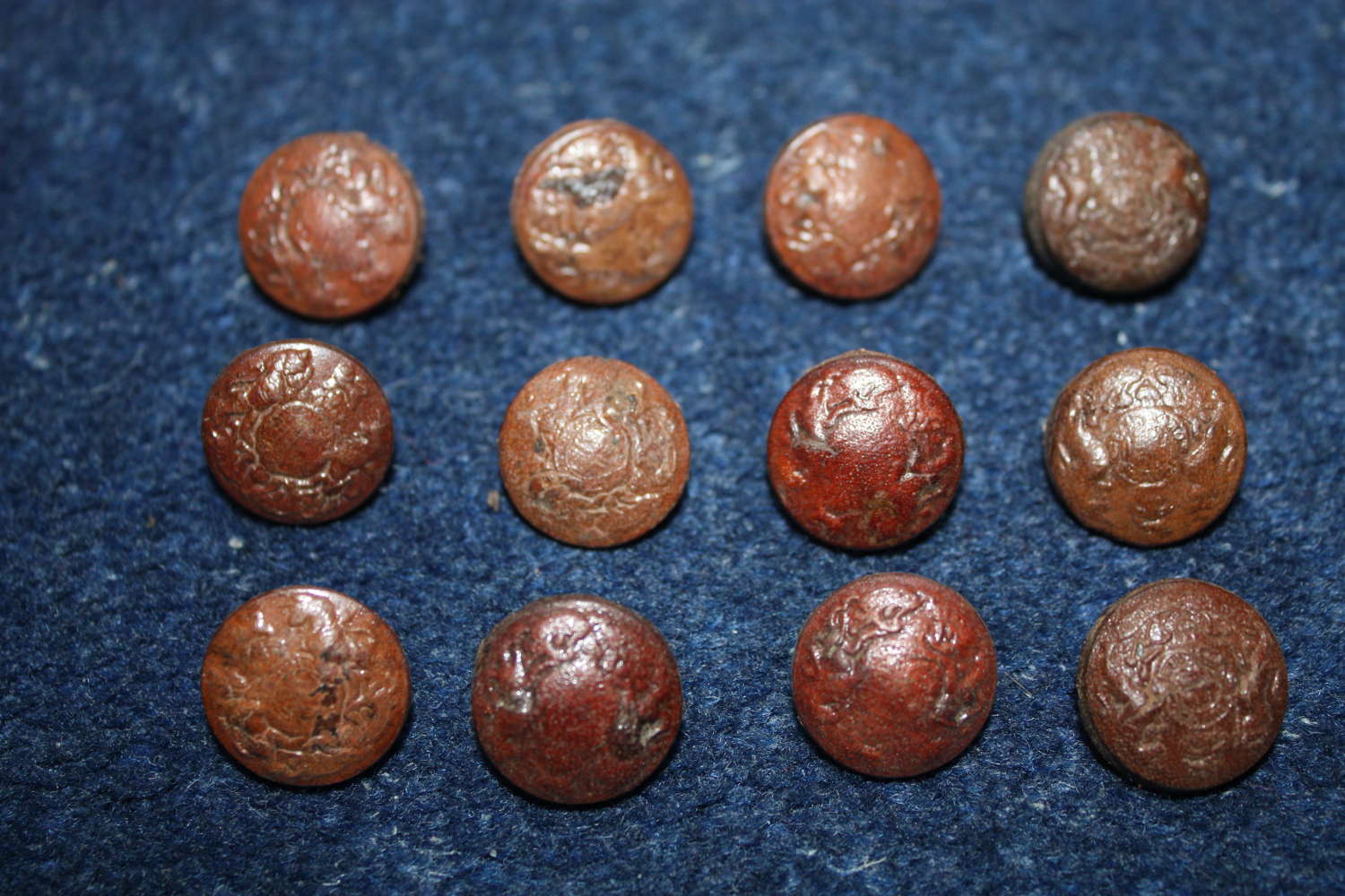 WW1 British Army general service economy leather buttons (Set of 12)