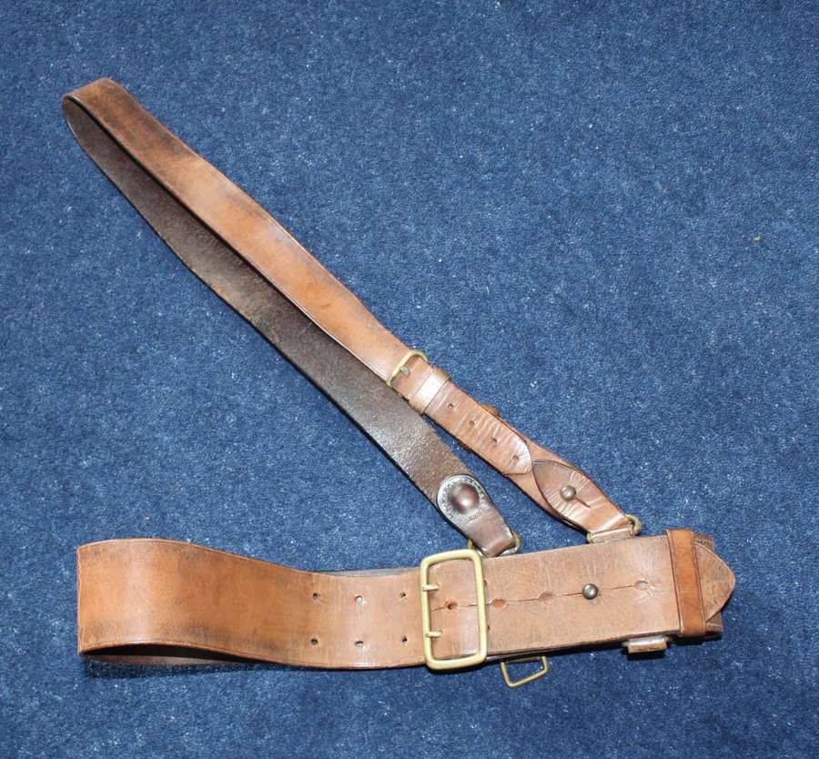 1917 DATED BRITISH ARMY OFFICERS LEATHER SAM BROWNE BELT