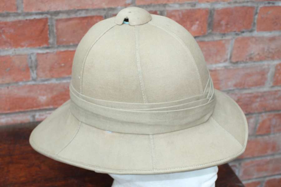 EARLY WW2 BRITISH ARMY OTHER RANKS PITH HELMET