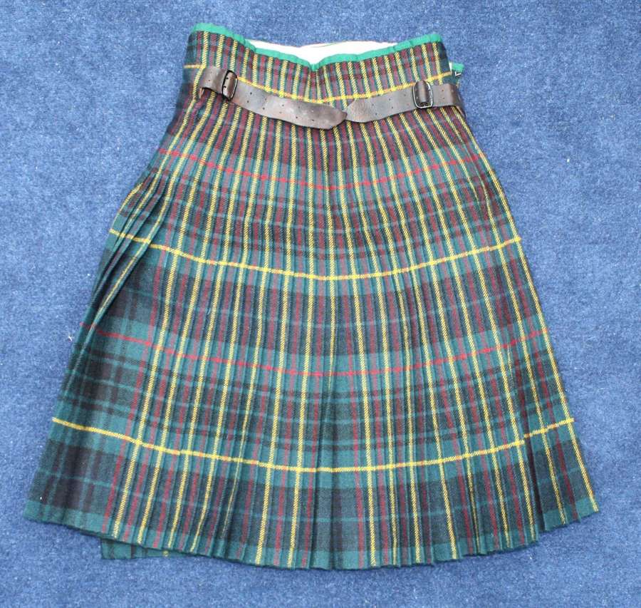 WW2, 1939 Dated Royal Scots Kilt Size 8. Excellent Condition.