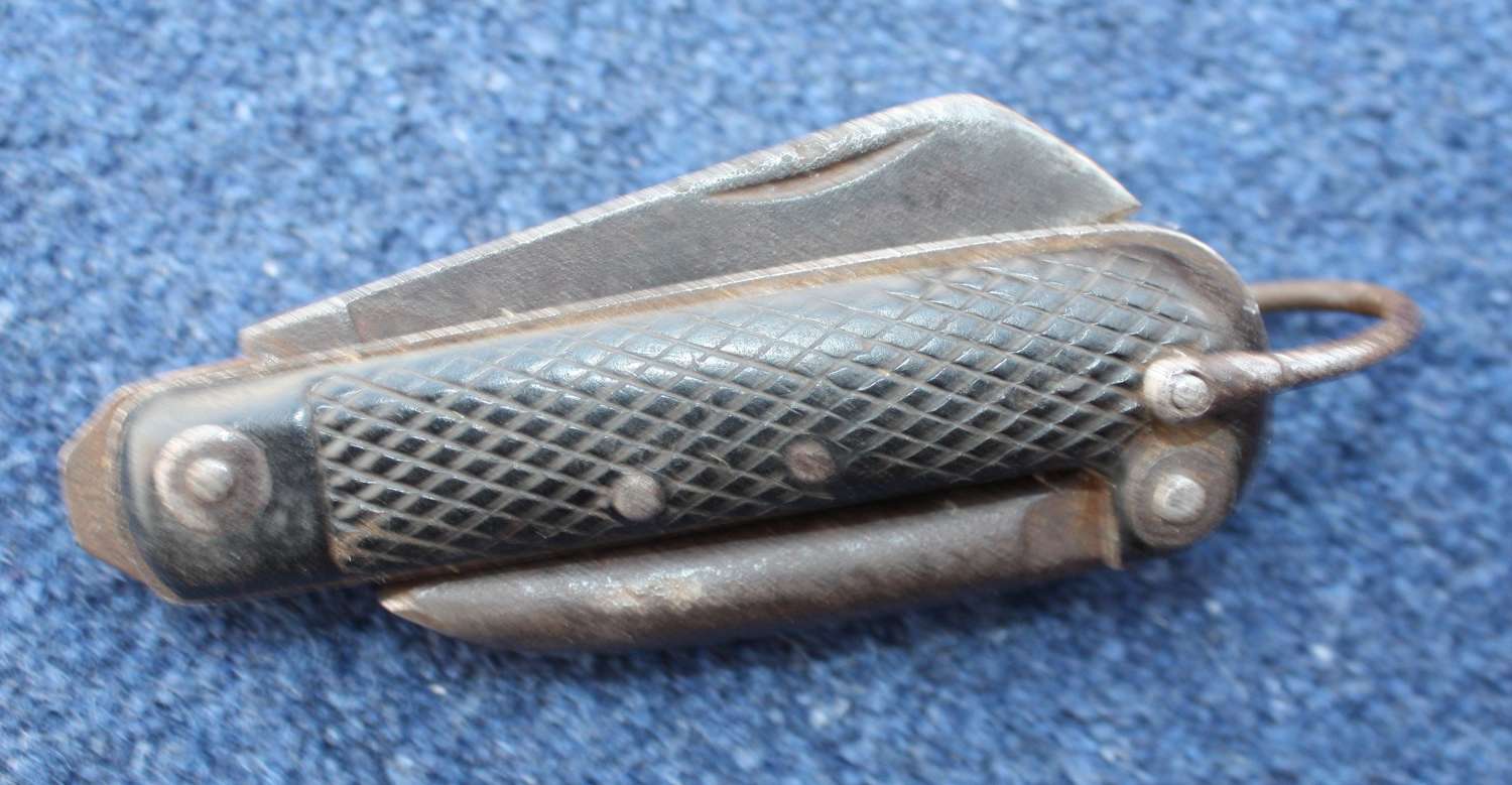 1940 Dated British Army/ Royal Navy Jack Knife.