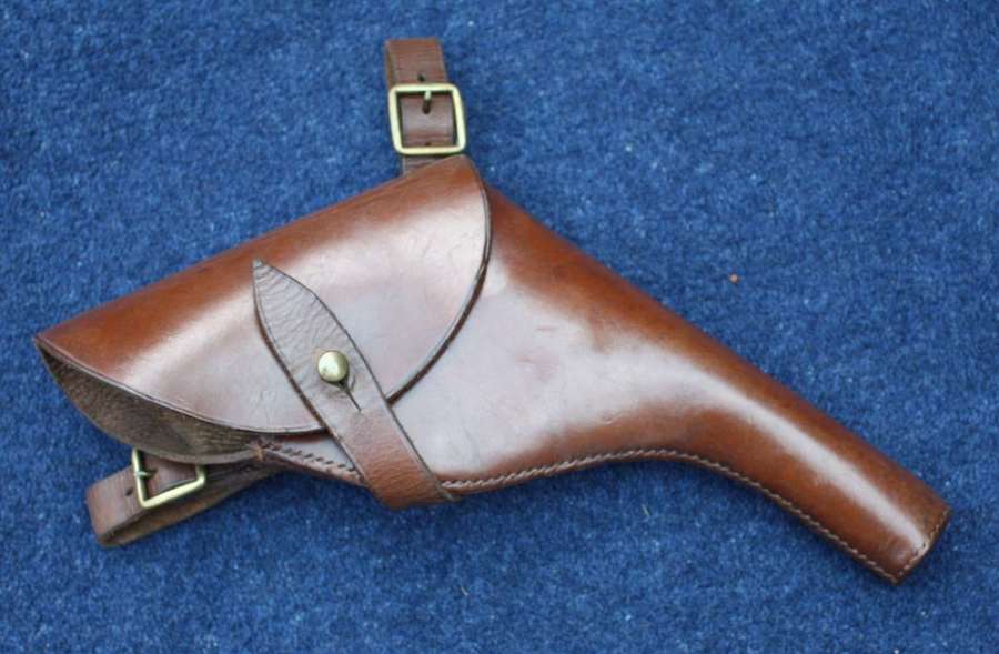 WW1 British Army Officers Leather Holster. Excellent Condition.