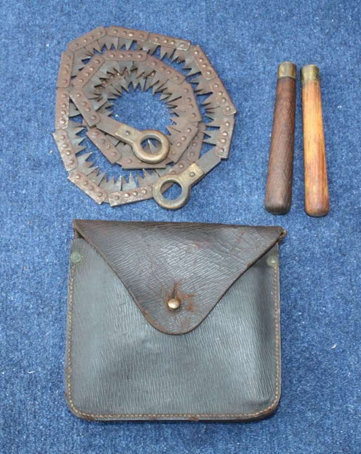 1918 Dated Leather Folding Trench Saw, Handles & Leather Pouch