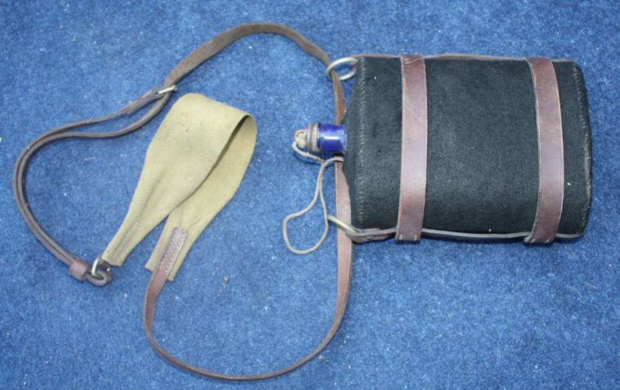 WW1 Pattern British Army Water Bottle with Leather & Webbing strap.
