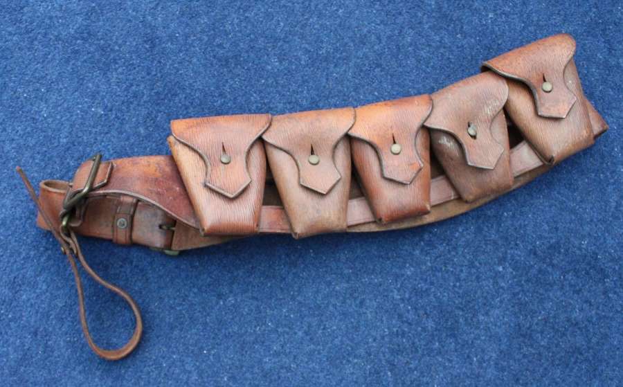 1941 Dated Leather 5 Pouch Bandolier in Excellent Condition