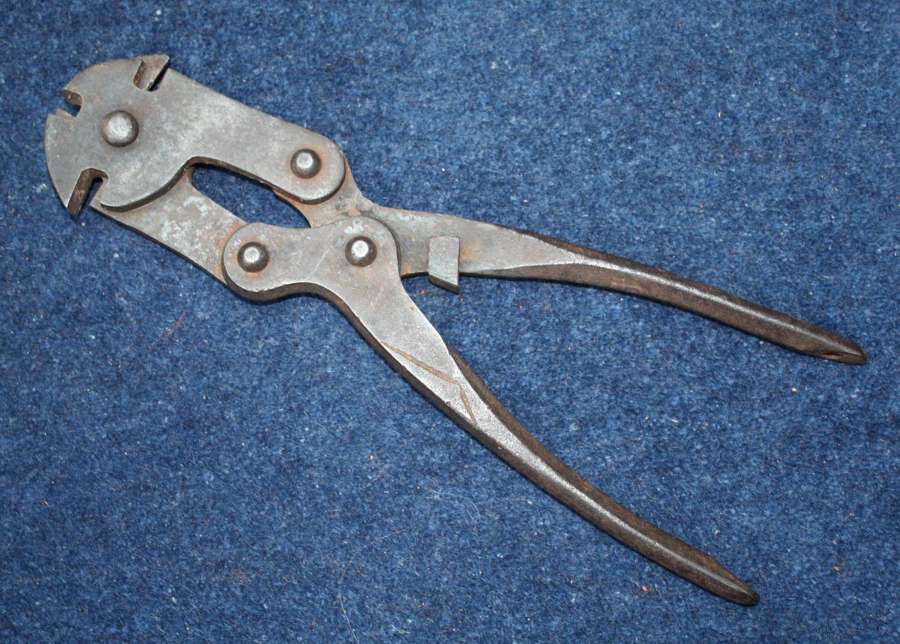 1914 Dated British Army Trench Barbed Wire Cutters. Wynn & Timming C&M
