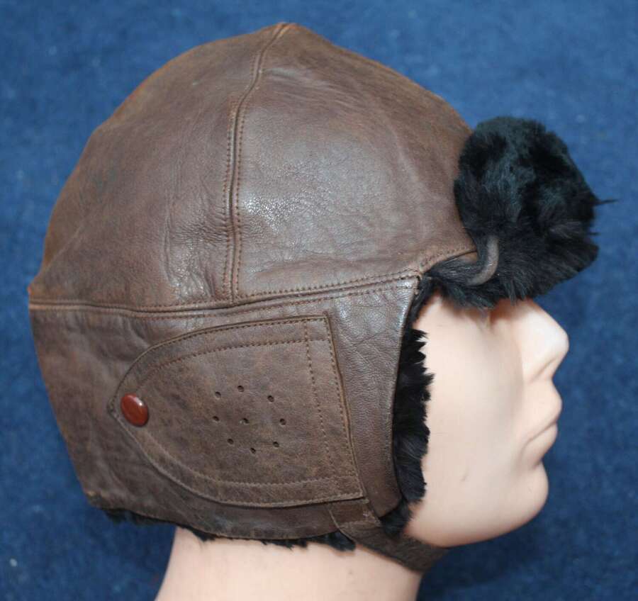 Early Motoring or Aviation Brown Leather Helmet. Minor use in very good condition