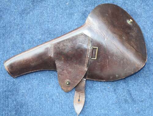 WW1 British Army Leather Officers Holster. In very good condition. All complete