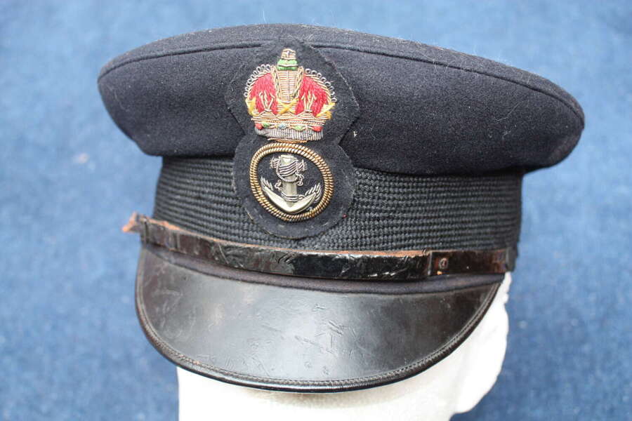 WW1 Royal Navy Petty Officers quilted Cap with small peak.Size 6 3/4 Very Good Condition..