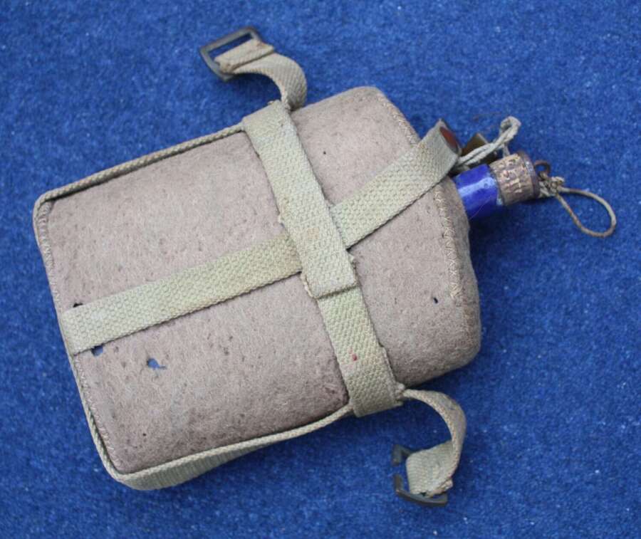 WW1 British Army Other Ranks blue enamel Water bottle & 1940 strap.