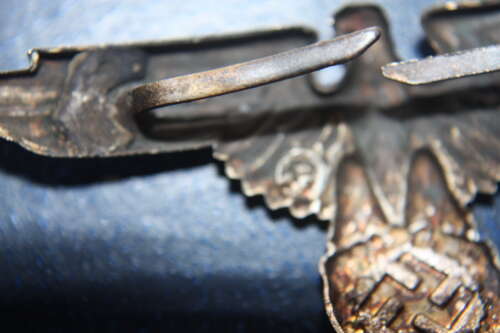 WW2 German army uniform (tunic or cap) bronze Eagle badge